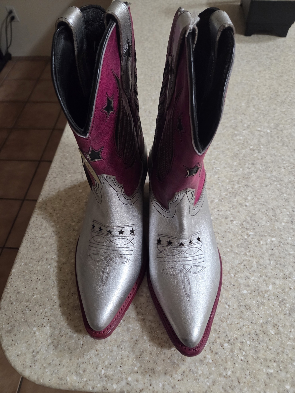 Idyllwind Metallic Star Inlay Roadie Western Booties - Round Toe 9.5
